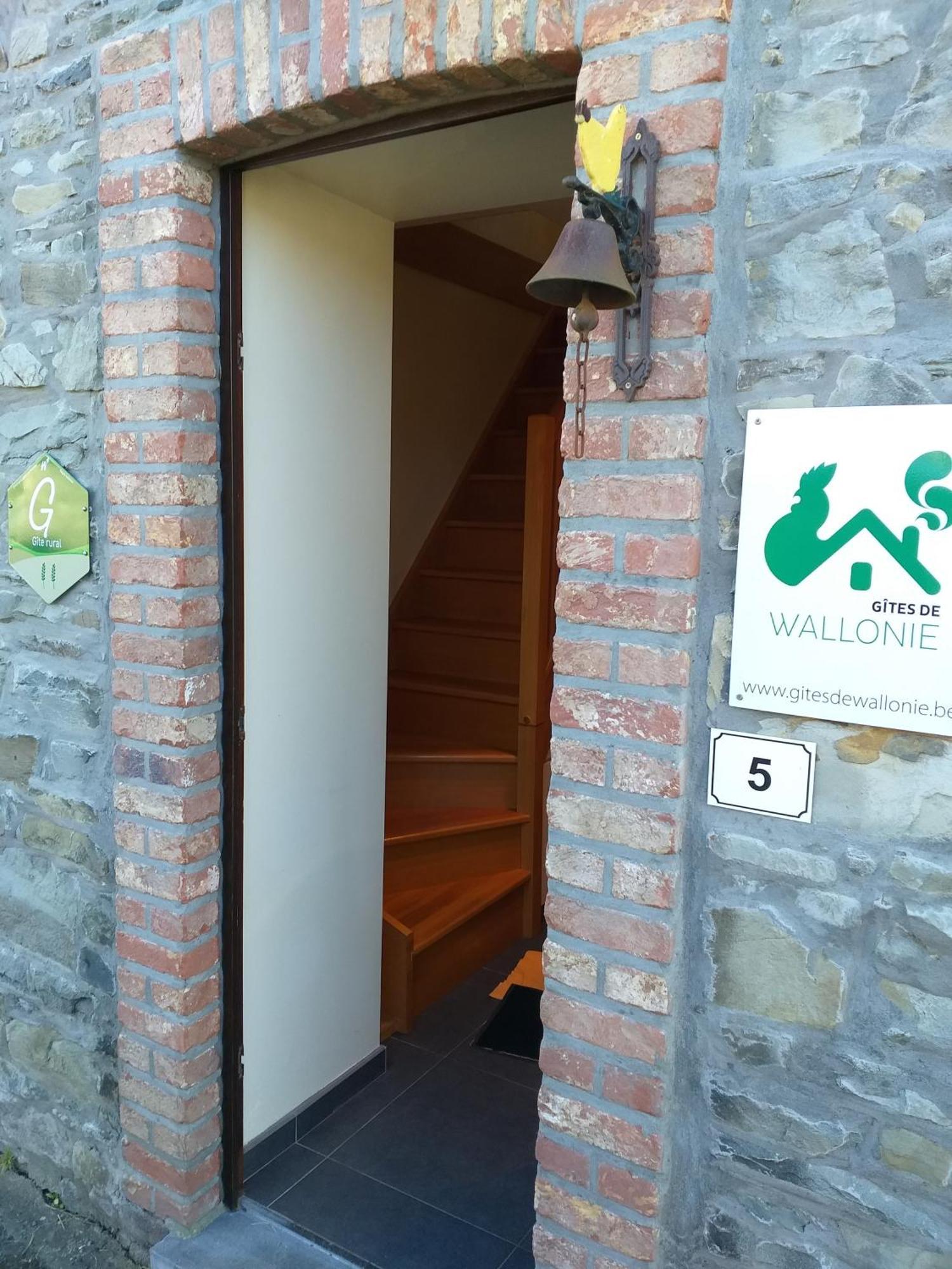 Gite L'Ecole De Ma Mere Villa Bertogne Екстериор снимка